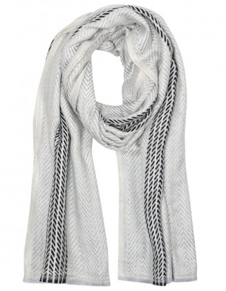 Jacquard Scarf With Row fringes