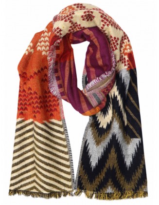 Geometrical Jacquard Scarf with Row Fringes